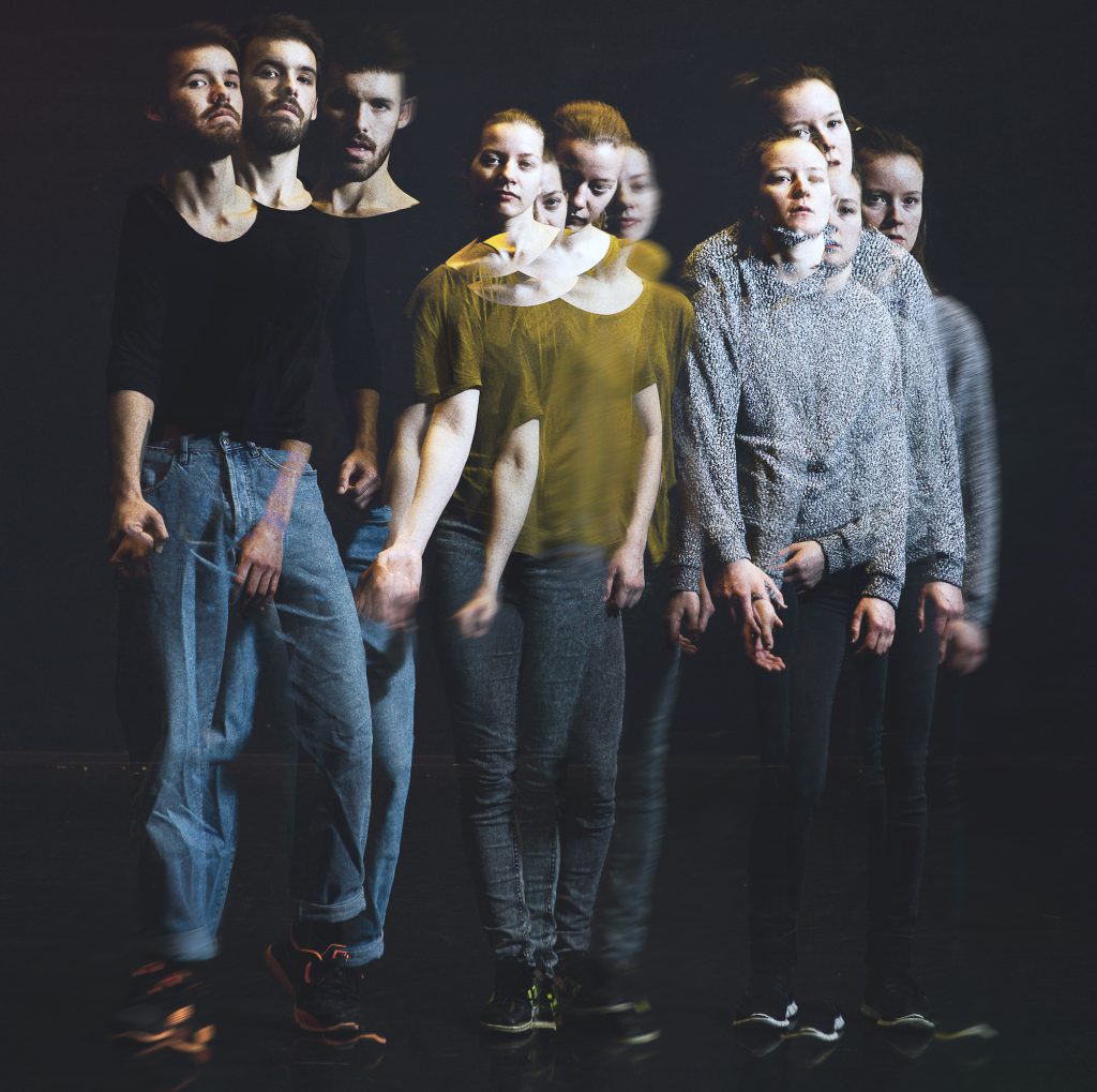 Entities theatre of gestures