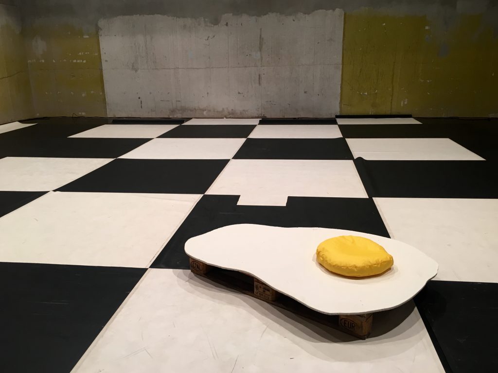 Eggstage