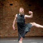 9–12 april. Sex solon av Frédéric Gies